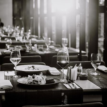 Hotel Privo Târgu-Mureş Exteriér fotografie