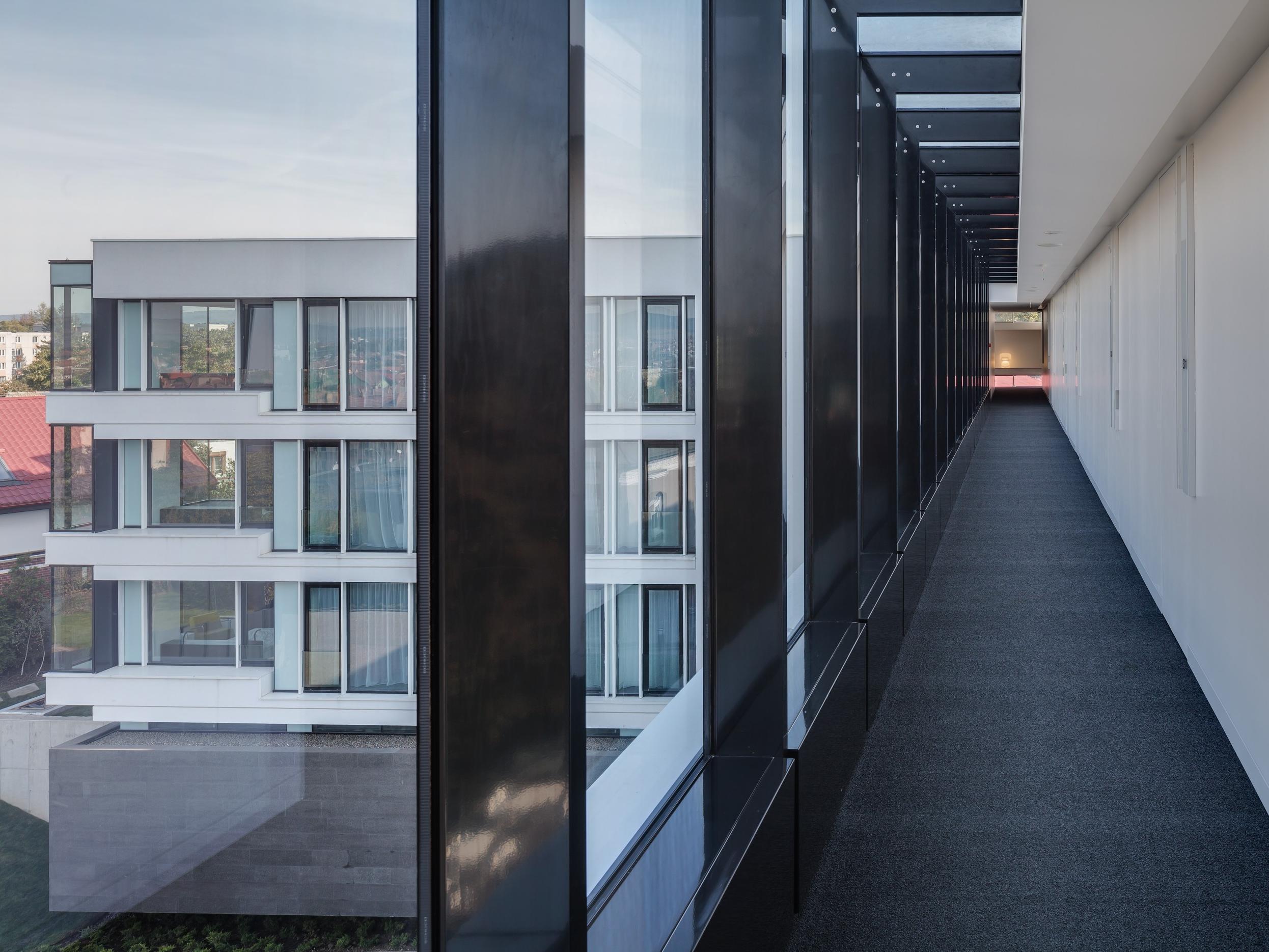 Hotel Privo Târgu-Mureş Exteriér fotografie