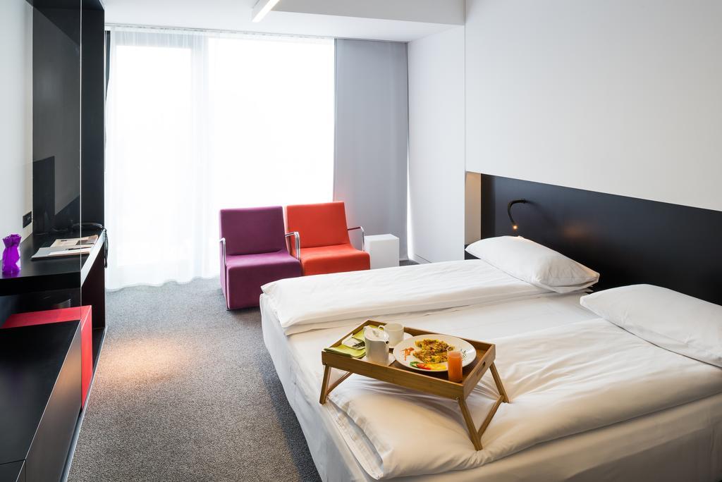 Hotel Privo Târgu-Mureş Exteriér fotografie